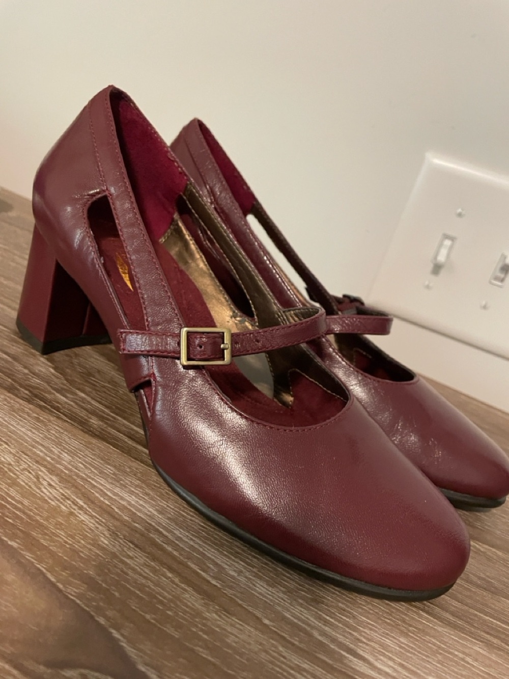 Aerosoles Heelrest Mary Jane Shoes Size 7 Burgundy Classic Modest Dark Academia
